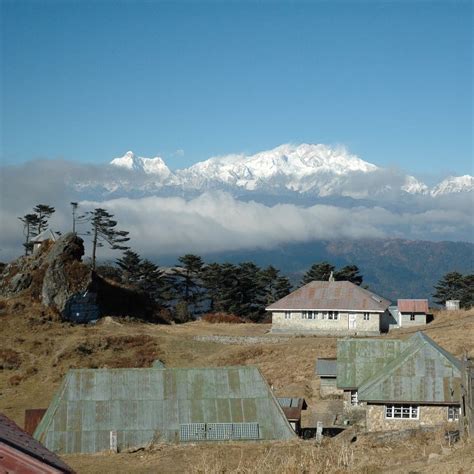 Trek To The Highest Peak In West Bengal | LBB, Kolkata