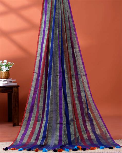 Handloom Mul Mul Cotton Saree with Vertical Stripe Pattern and Decorat
