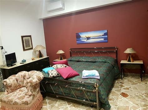 SEALAND (Nunziata) - Guesthouse Reviews & Photos - Tripadvisor