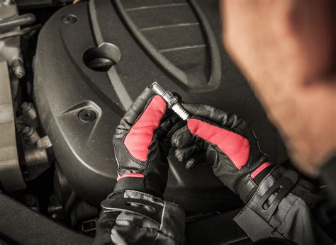 Testing Spark Plug On Generator 的图像结果