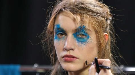 4 beauty lessons from London Fashion Week A/W 2016, Day 4 | Vogue India