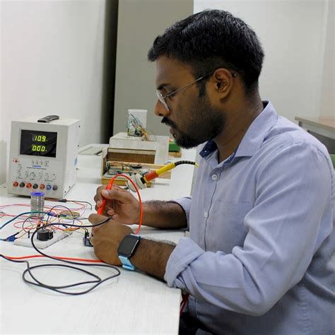 Applied Electronics and IoT Lab | Shiv Nadar IoE