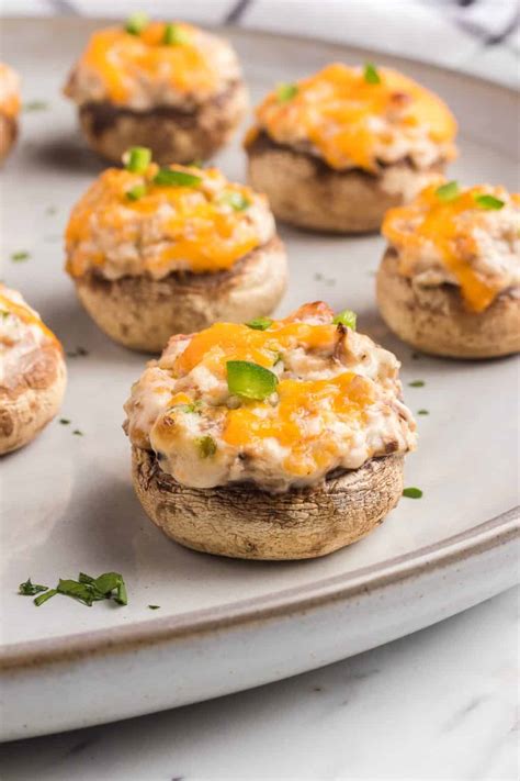 Jalapeno Popper Stuffed Mushrooms | 365 Days of Baking and More