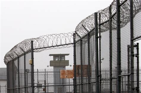 NY to lower hiring age for prison guards to 18 amid shortage ...
