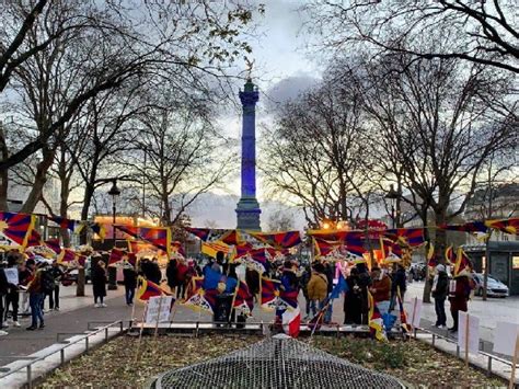 Tibetans, Uyghurs protest in Paris over China's rights violations