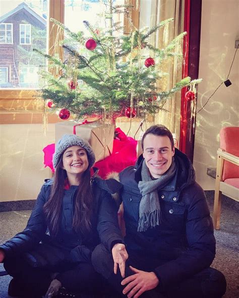 12 oh-so-romantic pictures of Monali Thakur with husband Maik Richter