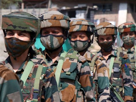 After LoC, Now Indian Army Riflewomen Deployed In Kashmir For The First ...