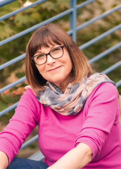 Dinah Manoff on Hollywood and her debut novel “THE REAL TRUE Hollywood Story of Jackie Gold ” By ...