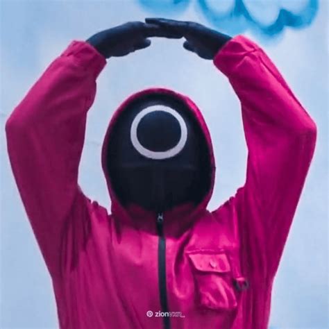 Circle guard [squid game] | Dopple.ai