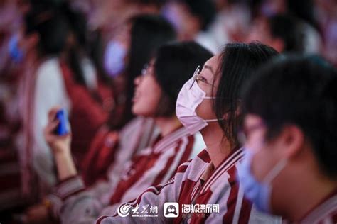 2022届日照一中（西校）毕业典礼纪实：新时代，做闪亮的中国青年_大众网