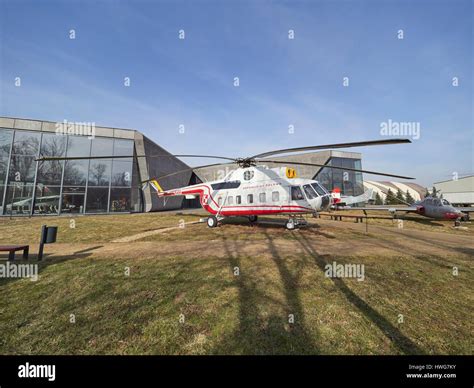 Mi 8 Hubschrauber Stockfotos und -bilder Kaufen - Alamy