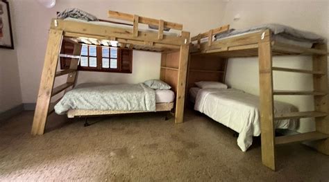 GORDON TOWN KOTCH (Kingston) - Hostel Reviews, Photos, Rate Comparison ...