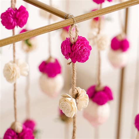 Box Frame Metal Backdrop With Floral Wall Hangings Online - Premium ...