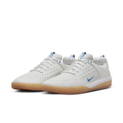 Nike SB Zoom Nyjah 3 Skate Shoes. Nike IN