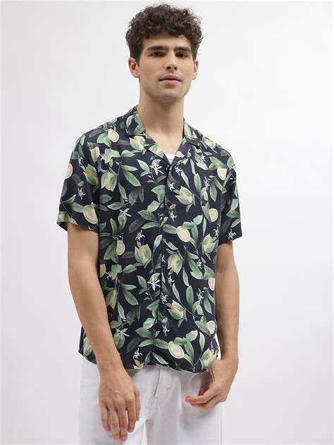 Shop Iconic Men Multi Printed Resort Collar Short Sleeves Shirt Online ...