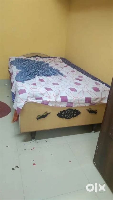 Single room Ac cot bed rent nungabakkam valluvarkottam - For Rent ...