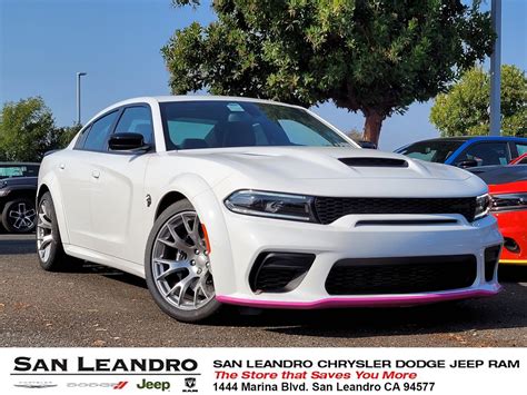 Dodge Charger Hellcat White