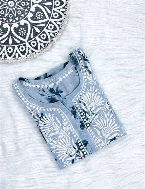Kurtis – Store Chikankari