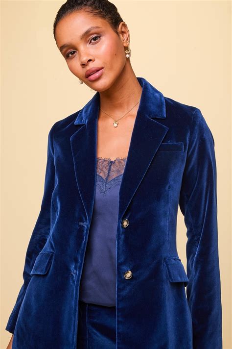 Aspiga Ladies Sustainable Nala Velvet Blazer Midnight Blue Co ord