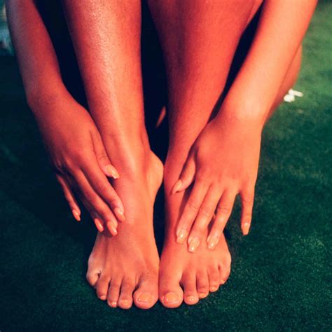 How To Treat Chafed Thighs | Chafing Solutions | Bandelettes