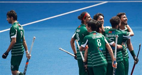 Fall of giants! Pakistan Hockey Team went to China on loaned tickets ...