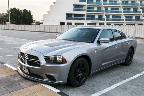 2014 Dodge Charger RT: A Bela e a Fera Interior!
