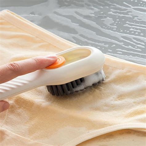 Multifunctional Scrubbing Brush with Liquid / Soap Dispenser, Cleaning ...