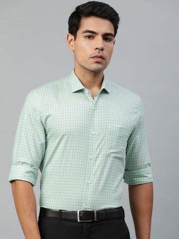 Make a Profound Fashion Statement with a Stylish Formal Ensemble. Top ...