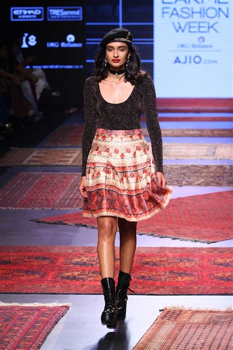 Label Ritu Kumar at Lakmé Fashion Week Summer/Resort 2017 | Vogue India