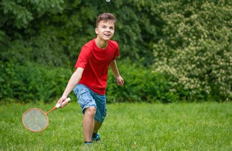 Outdoor Games Badminton 的图像结果