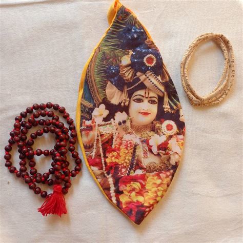 UAS ACHYUTA EXPERT TRADING CO UAS KHADI YELLOW PRINTED BEAD BAG ...