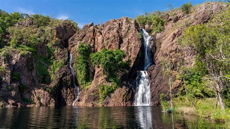 Download wallpaper 3840x2160 waterfalls, rock, trees, water, reflection ...