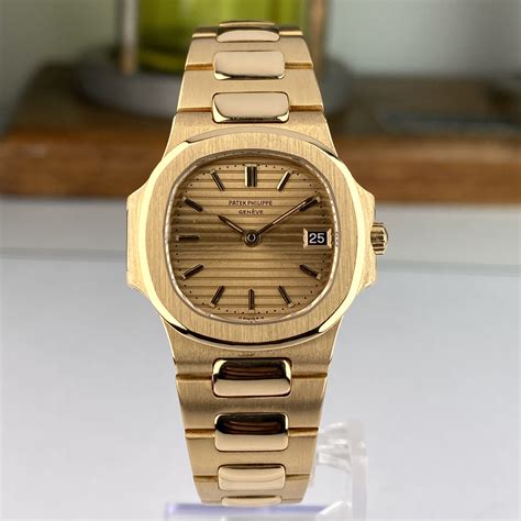 Patek Philippe Nautilus 4700/1 Ladies Solid 18k Gold mint condition ...