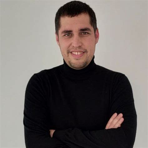 Ni a pellizcos ni como un pastel: así se corta el 'panettone' | Gastro ...