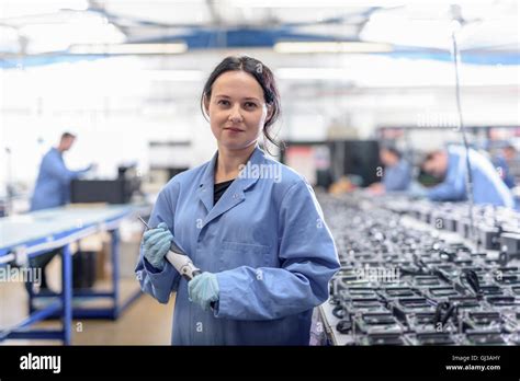 Assembly Line Female Worker Comics 的图像结果