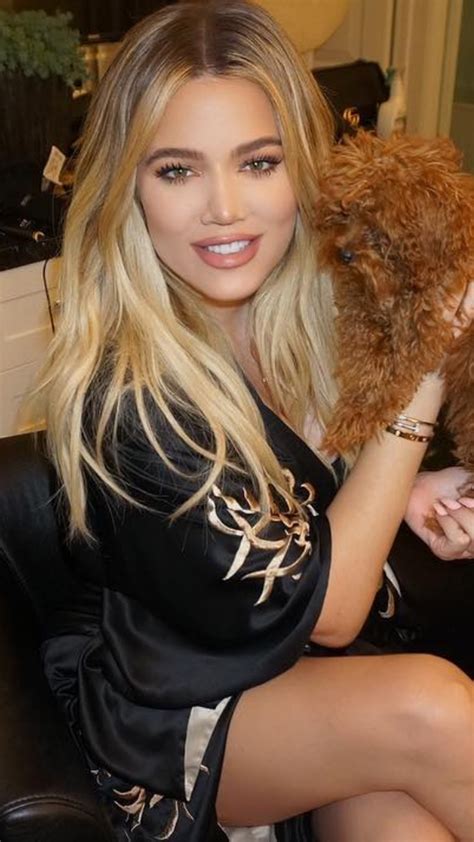 Khloe Kardashian Shares Tips to "Look Thin AF" in Photos - E! Online - UK
