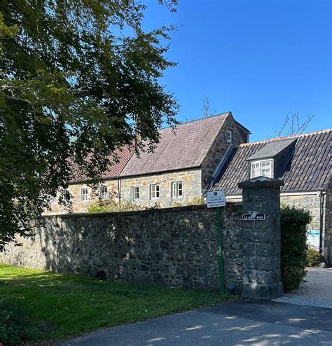 LE DOUIT FARM SELF CATERING (Guernsey/St Martins) - Apartment Reviews ...