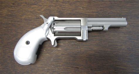 Lot - NORTH AMERICAN ARMS "SIDEWINDER" MINI REVOLVER, 22