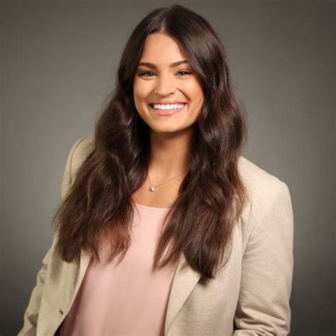 Woman vs Python Snake 的图像结果