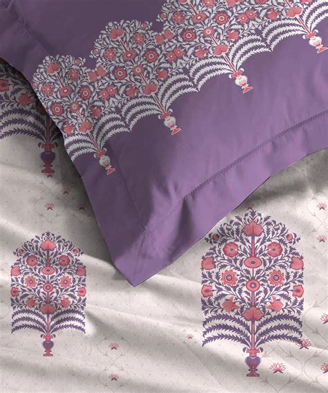 Open media 1 in modal