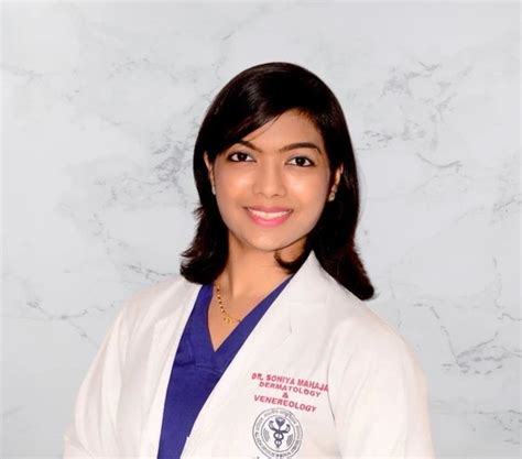 Top Dermatologists Near me | DermaQ