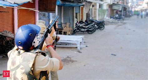 Clashes in Kanpur over torn religious poster - The Economic Times