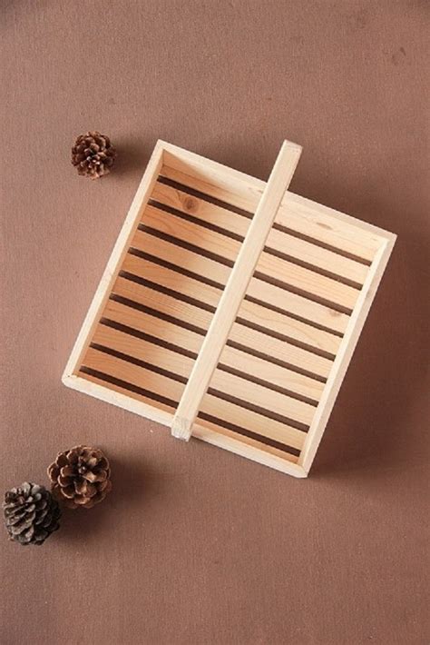 Pinewood Square Basket with Wooden Handle – Decort