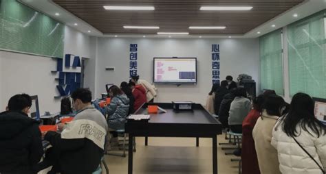 南昌高新区举办学生信息素养提升实践活动培训