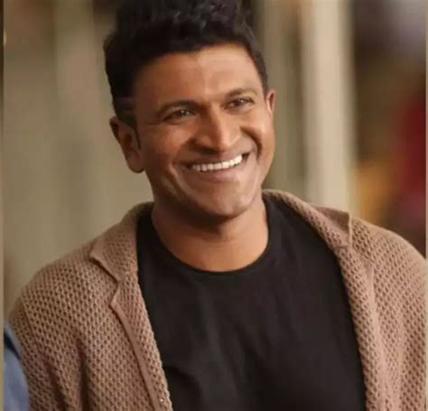 Puneeth Rajkumar छोड़ गए हैं करोड़ों की संपत्ति, दान कर दीं आंखें ...