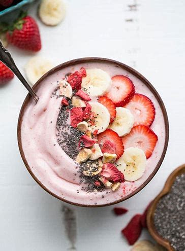 Strawberry Protein Bowl Recipe | Green Protein