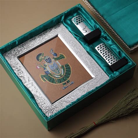 Completely handcrafted, made in brass, silver plated and lacquered ...