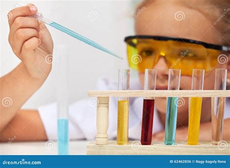 Science Class Elementary School 的图像结果