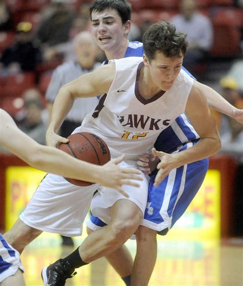 Southeast Missourian Christmas Tournament: Kelly ousts Leopold in cons...