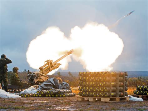 Download wallpaper fire, shot, soldiers, trunk, gun, shell, the gunners ...